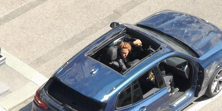  Scarlett Johansson rodaje viuda negra coche