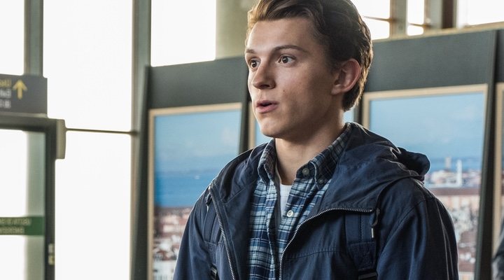  Tom Holland es Spider-Man en 'Spider-Man: Lejos de casa (2019)'