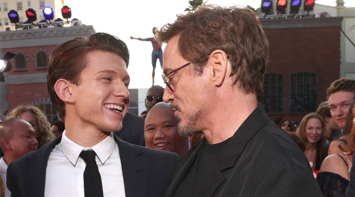 Tom Holland y Robert Downey Jr.