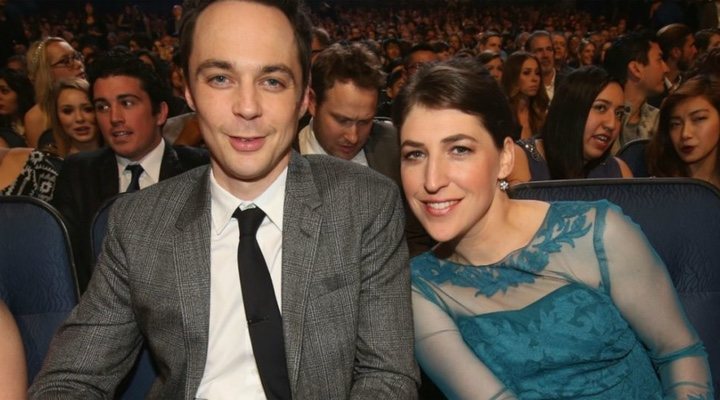 Jim Parsons y Mayim Bialik