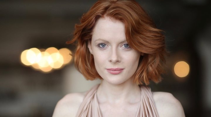  Emily Beecham Cruella