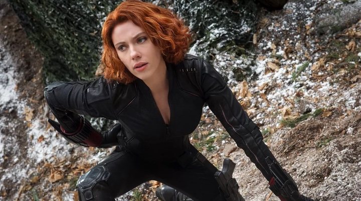 Scarlett Johansson como Black Widow