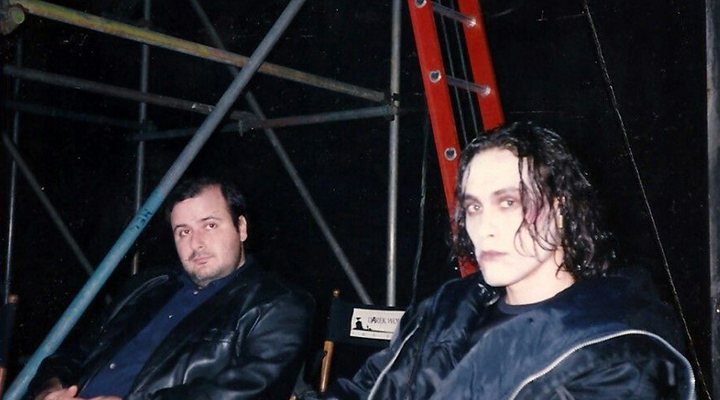 Alex Proyas y Brandon Lee en 'El Cuervo'