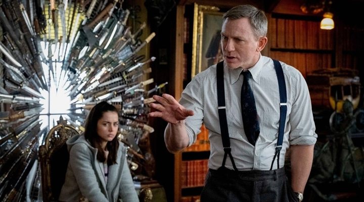  Daniel Craig Knives Out 2