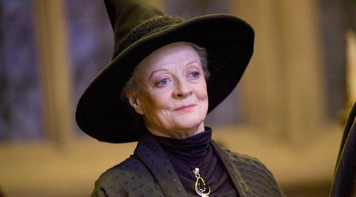 Maggie Smith como Minerva McGonagall