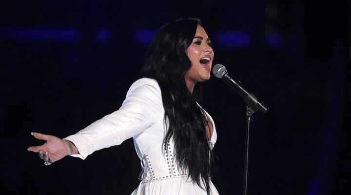 Demi Lovato volvió a la mirada mediática con su actuación poderosa a los Grammy