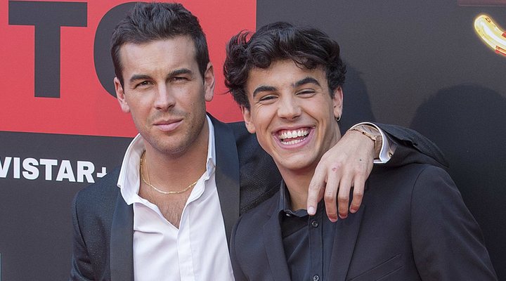 Mario Casas y Óscar Casas