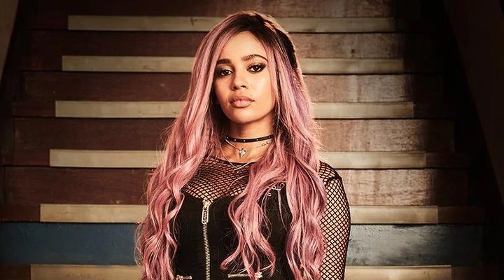 Vanessa Morgan en 'Riverdale'