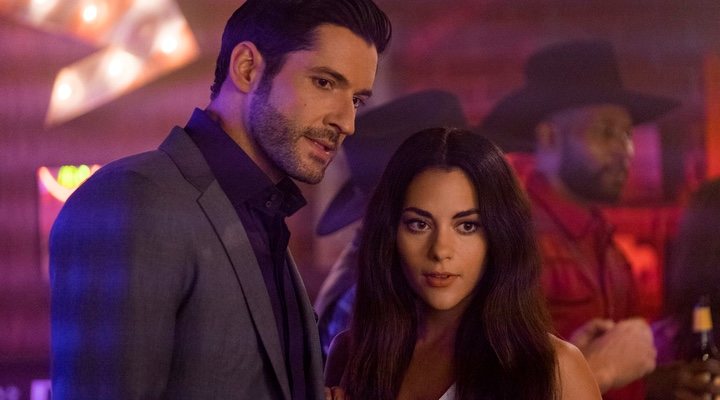  Tom Ellis e Inbar Lavi en 'Lucifer'