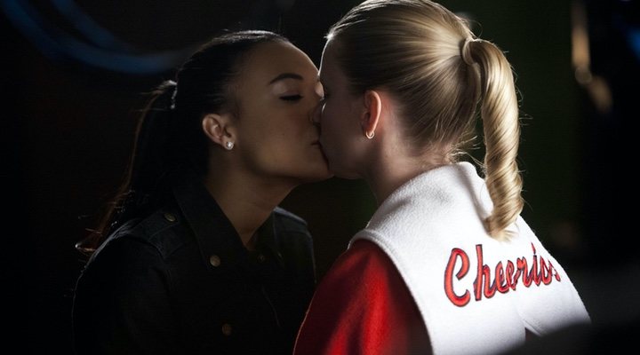  Naya Rivera y Heather Morris en 'Glee'