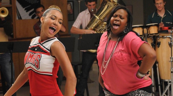 Amber Riley y Naya Rivera en 'Glee'