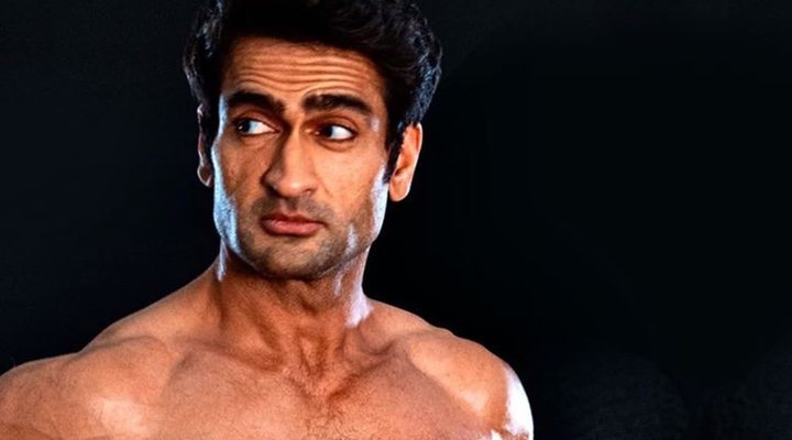  Kumail Nanjiani luce su cuerpo de superhéroe para 'Eternals'