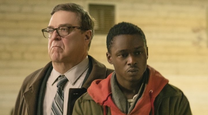 John Goodman y Ashton Sanders en 'Nación cautiva'