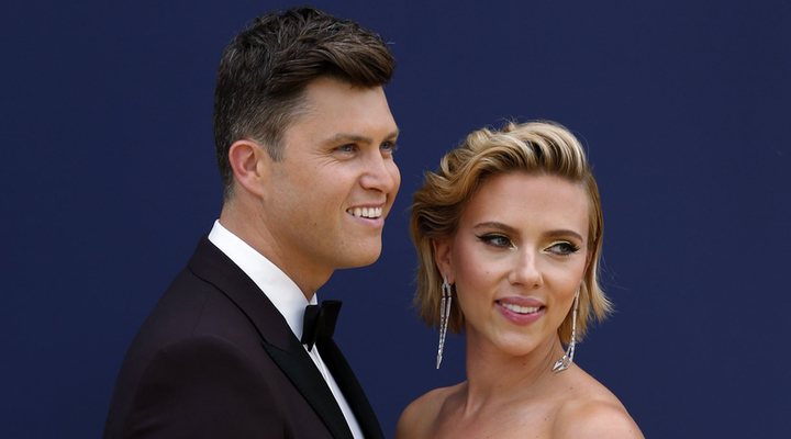 Scarlett Johansson y Colin Jost