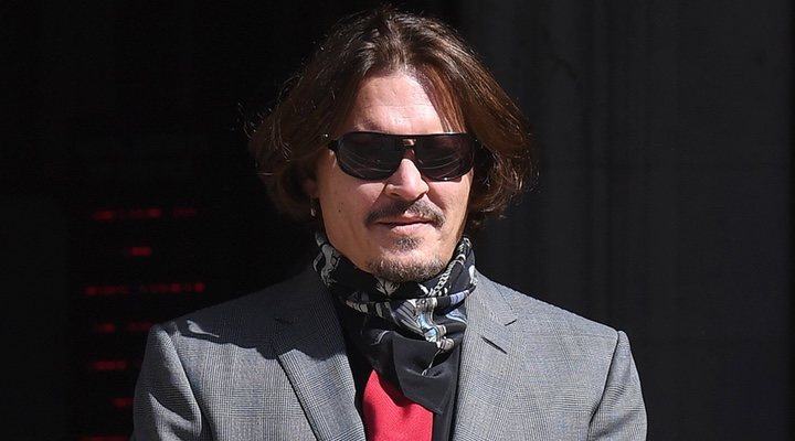 Johnny Depp antes de entrar en el juzgado en Londres