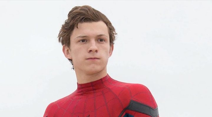 Tom Holland como Spider-Man