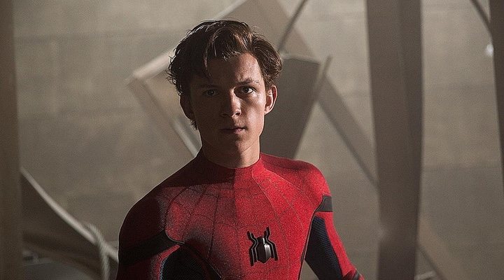 Tom Holland como Spider-Man