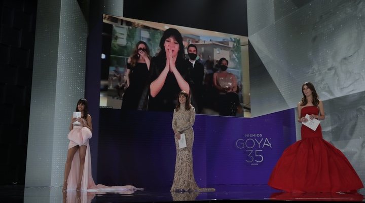 Daniela Cajias por Las niñas Ganador Goya Mejor Dirección de Fotografía 