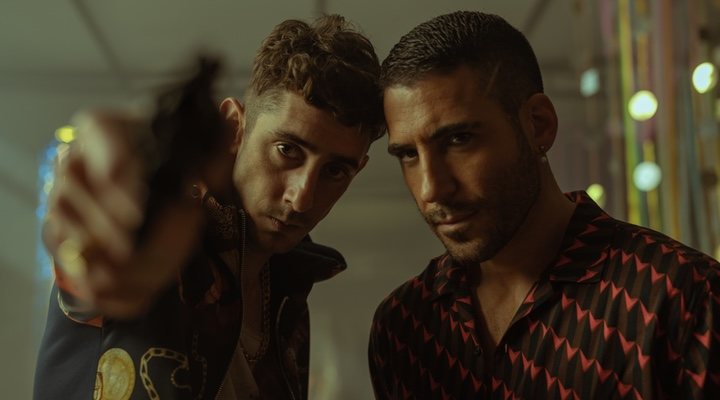  Enric Auquer y Miguel Ángel Silvestre en 'Sky Rojo'