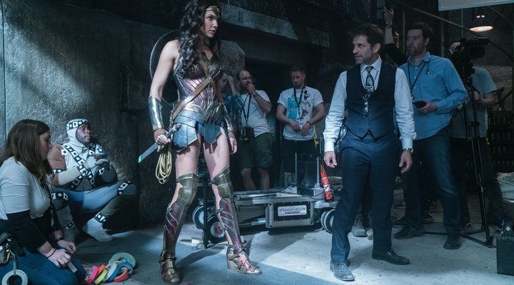 Zack Snyder y Gal Gadot en el rodaje de 'La Liga de la Justicia de Zack Snyder'