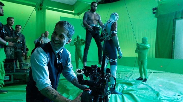  Zack Snyder dirigiendo 'La Liga de la Justicia'