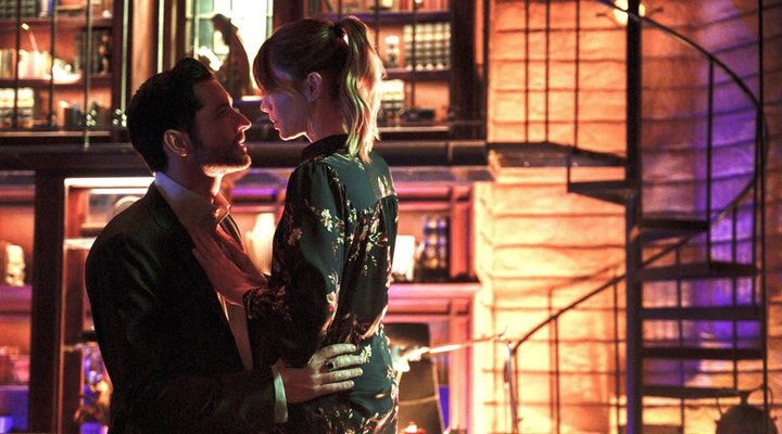  Tom Ellis y Lauren German en 'Lucifer'