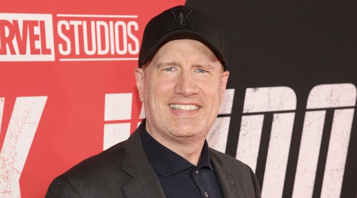 Kevin Feige en la premiere de 'Viuda Negra'