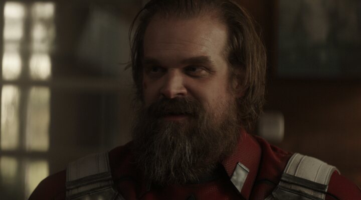 David Harbour en 'Viuda Negra'