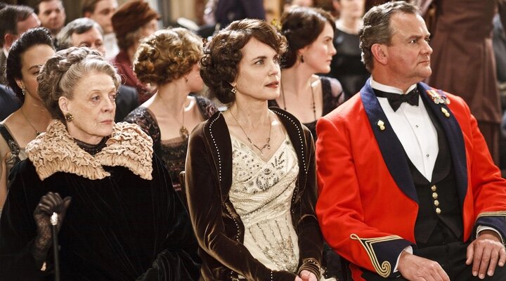  Maggie Smith, Elizabeth McGovern y Hugh Bonneville en 'Downton Abbey'