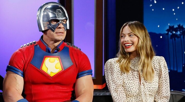  John Cena y Margot Robbie durante la promoción de 'El Escuadrón Suicida'