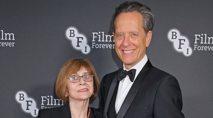 Richard E. Grant con su esposa Joan Washington