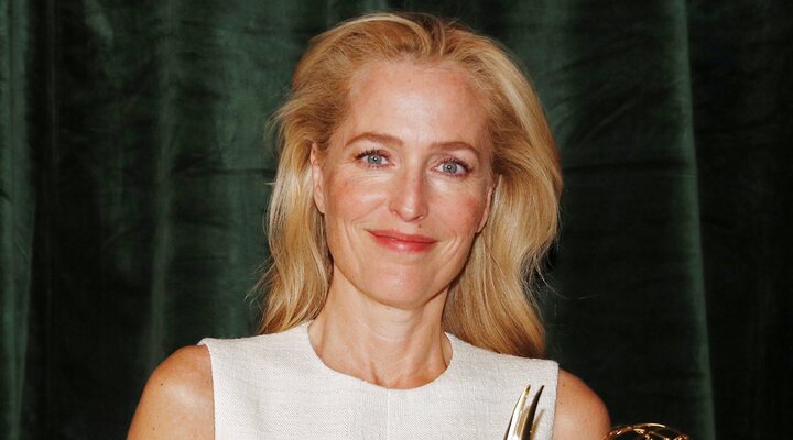 Gillian Anderson en los Emmy 2021