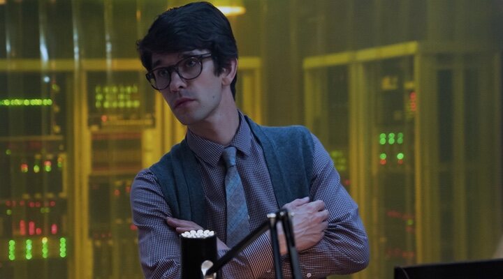  Ben Whishaw en 'Sin tiempo para morir'