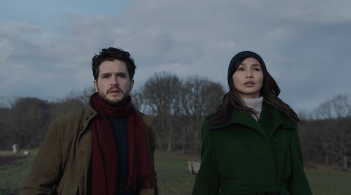  Kit Harington y Gemma Chan en 'Eternals' (2021)