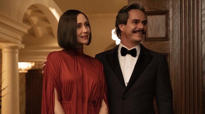 Vera Farmiga y Tony Dalton en 'Ojo de Halcón'