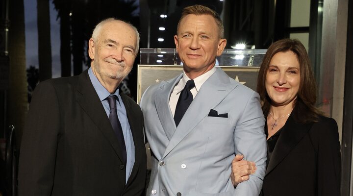 Michael G. Wilson, Daniel Craig y Barbara Broccoli