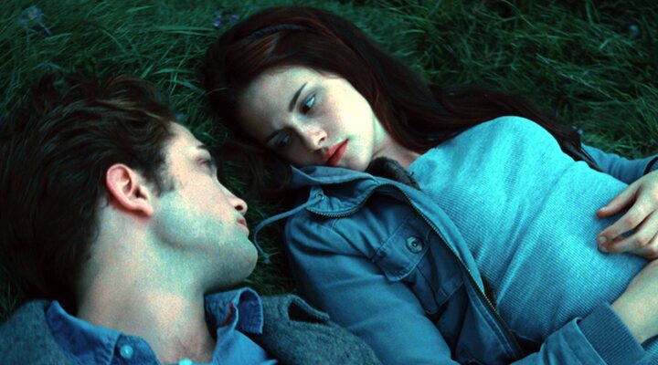 Robert Pattinson y Kristen Stewart en 'Crepúsculo'