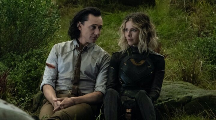  Tom Hiddleston y Sophia Di Martino en 'Loki'