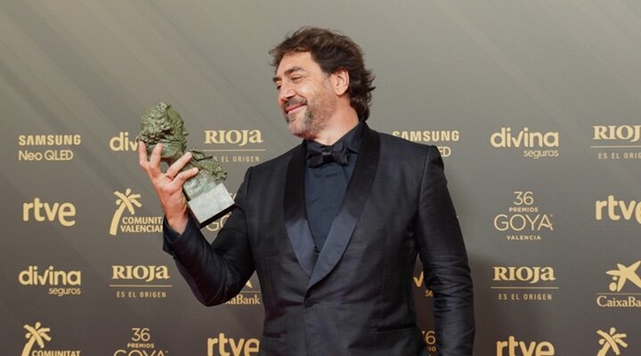 Javier Bardem con su Goya