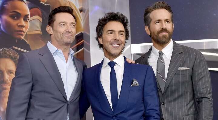 Hugh Jackman, Shawn Levy y Ryan Reynolds en el estreno de 'El proyecto Adam'