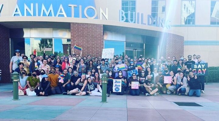 Empleados de Walt Disney Animation Studios en la protesta del martes contra la ley 'Don't Say Gay'