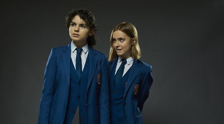 Clara Galle y Daniela Rubio en 'El internado: Las cumbres'