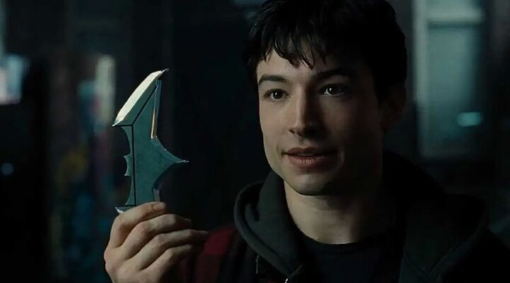 Ezra Miller como 'The Flash'