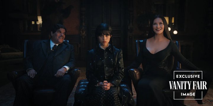 'Wednesday': Primer vistazo a la familia Addams al completo, con Catherine Zeta-Jones como Morticia