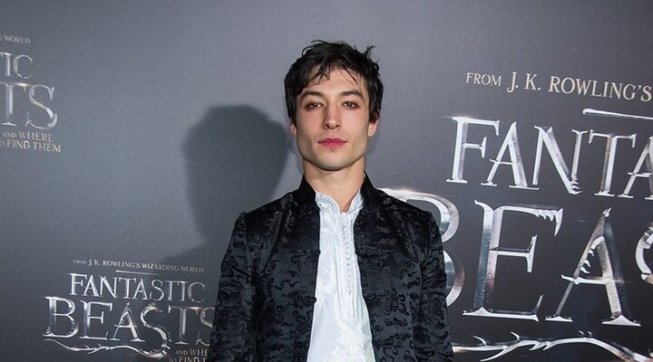  Ezra Miller