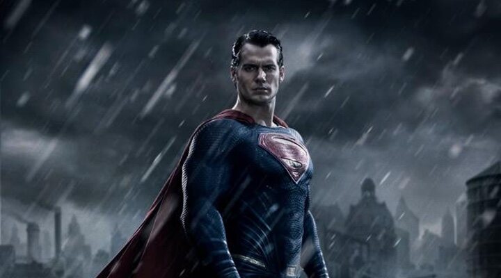 Henry Cavill como Superman