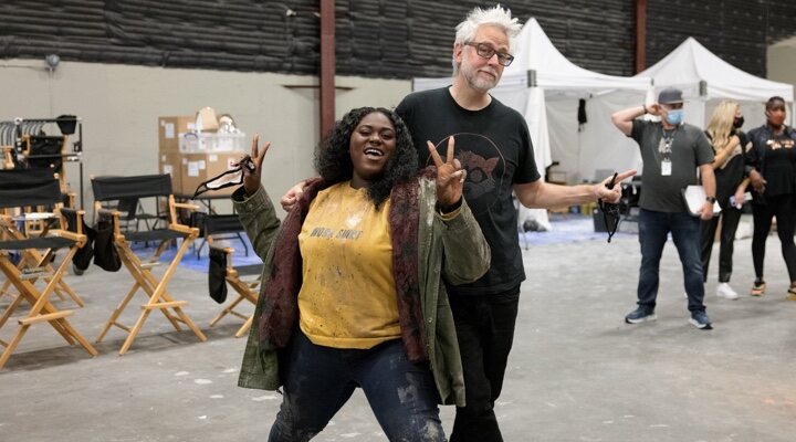 James Gunn y Danielle Brooks en el rodaje de 'El Pacificador'