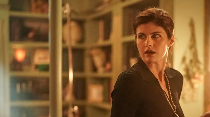 Alexandra Daddario en 'Las brujas de Mayfair'