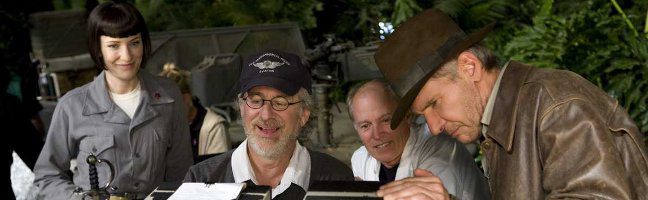 Steven Spielberg dirigira Robocalypse