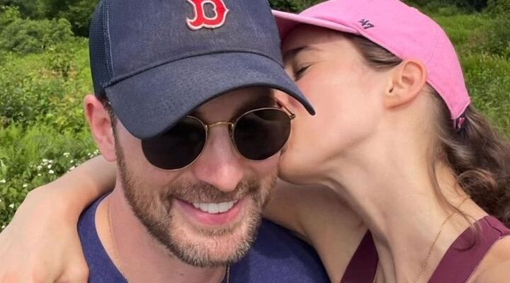 Chris Evans y Alba Baptista